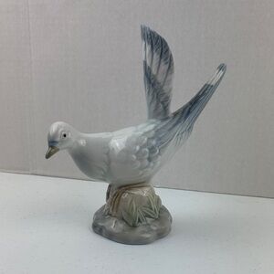 Lladro Blue and White Ceramic Bird Figurine